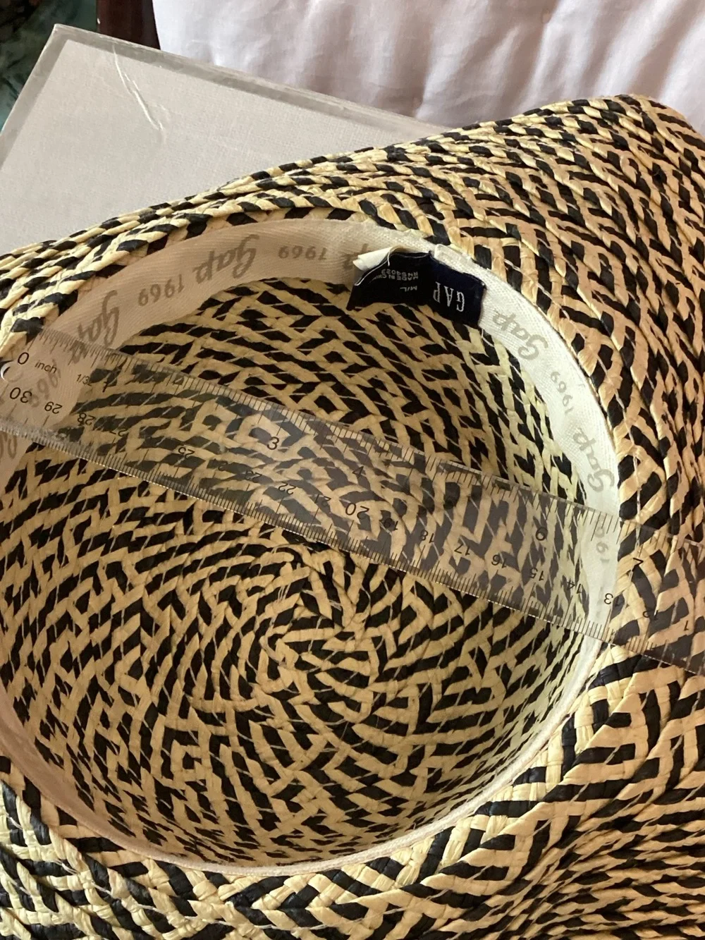 Woven Straw Sun Hat in Yellow and Black -Gap 1969 l